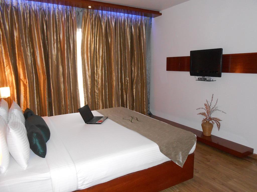 Citrine Hotell Bangalore Exteriör bild